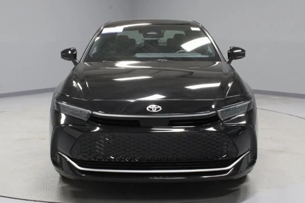 2024 Toyota Crown Limited photo 1