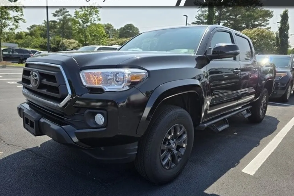 2023 Toyota Tacoma SR5 photo 1