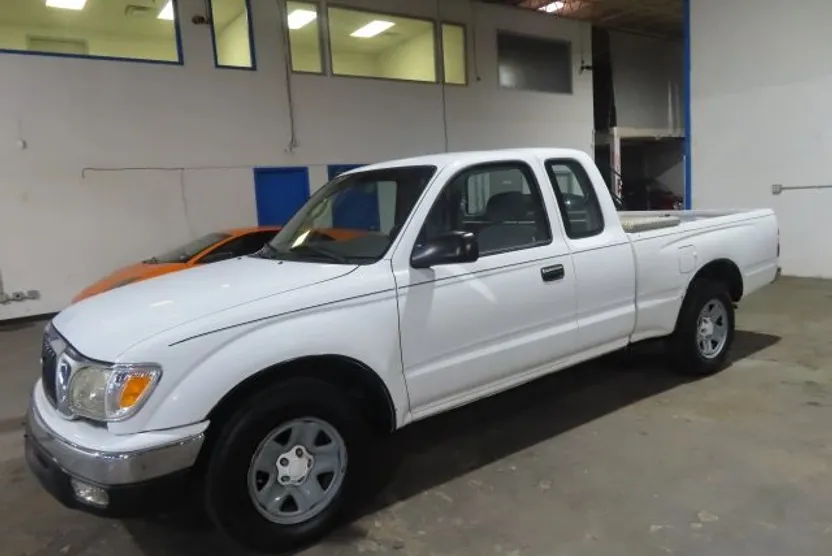 2001 Toyota Tacoma photo 1