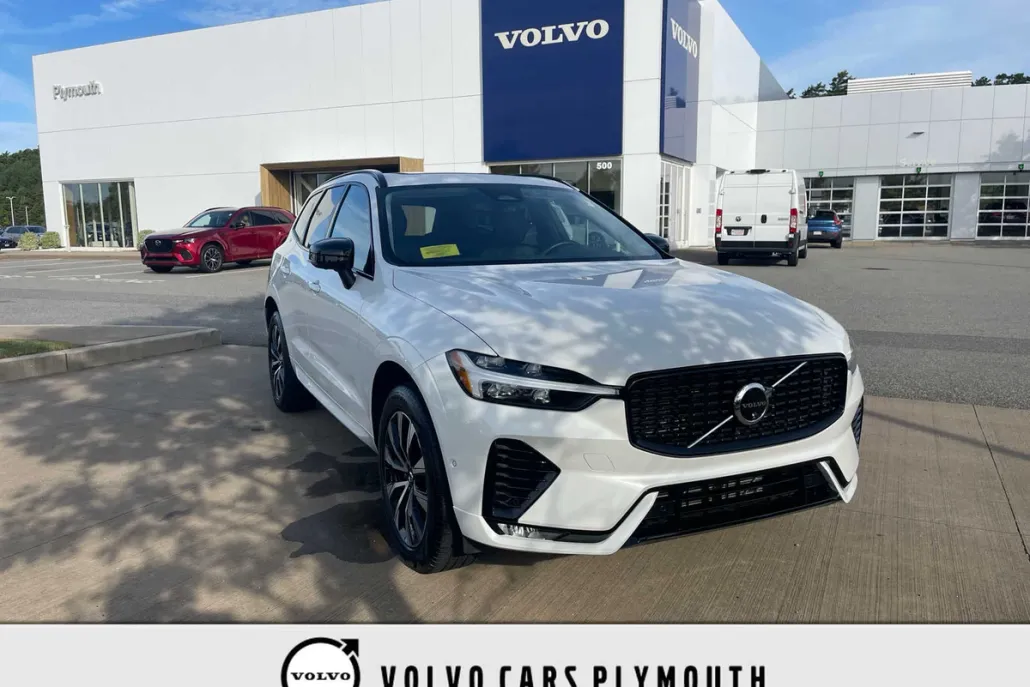 2025 Volvo XC60 B5 Plus photo 1
