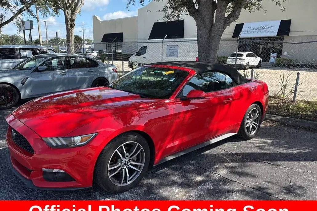 2016 Ford Mustang EcoBoost Premium photo 1