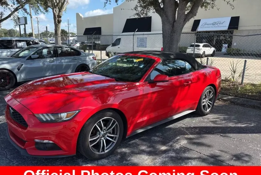 2016 Ford Mustang EcoBoost Premium photo 1