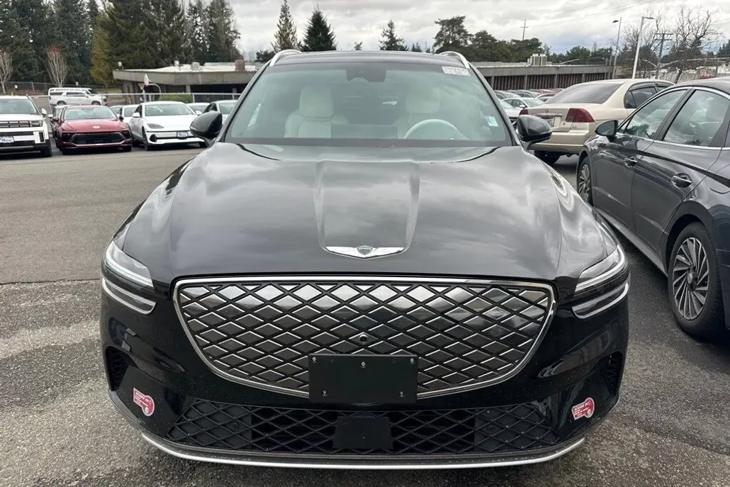 2024 Genesis Electrified GV70 Prestige photo 1