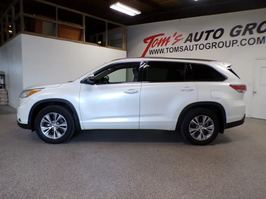 2015 Toyota Highlander XLE photo 1
