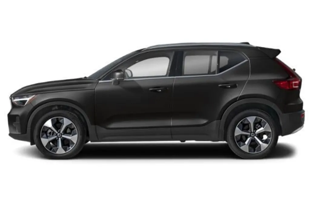 2026 Volvo XC40 photo 1