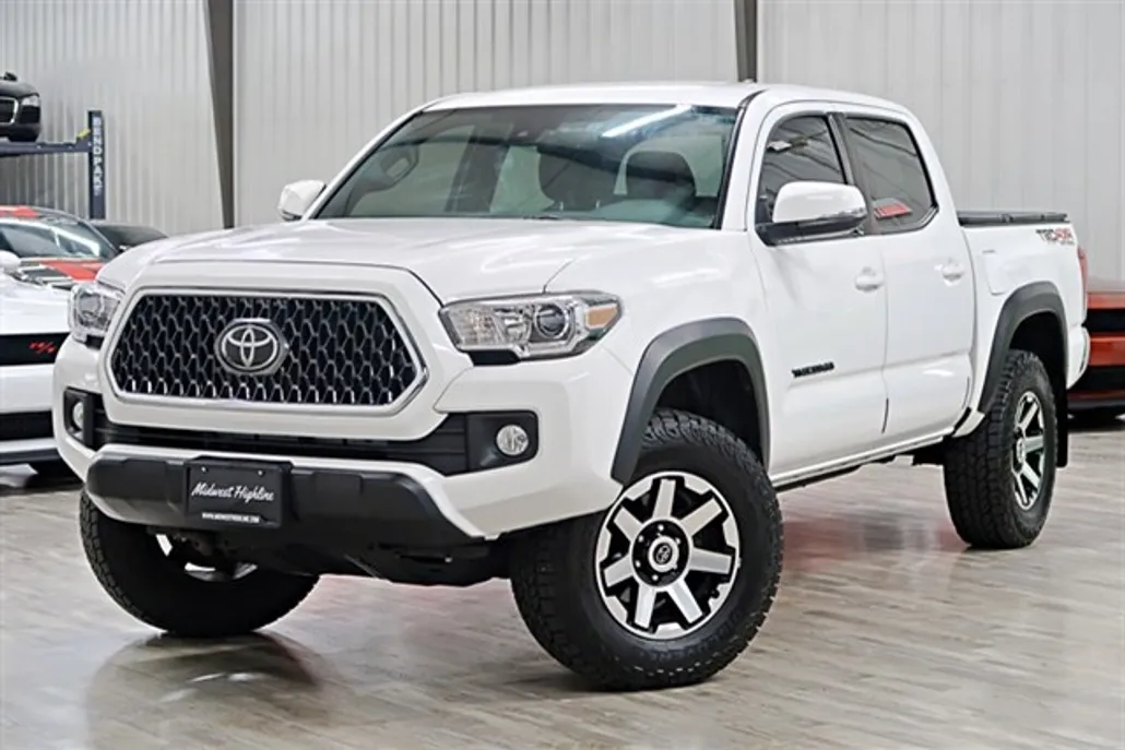 2019 Toyota Tacoma SR5 Double Cab Long Bed photo 1