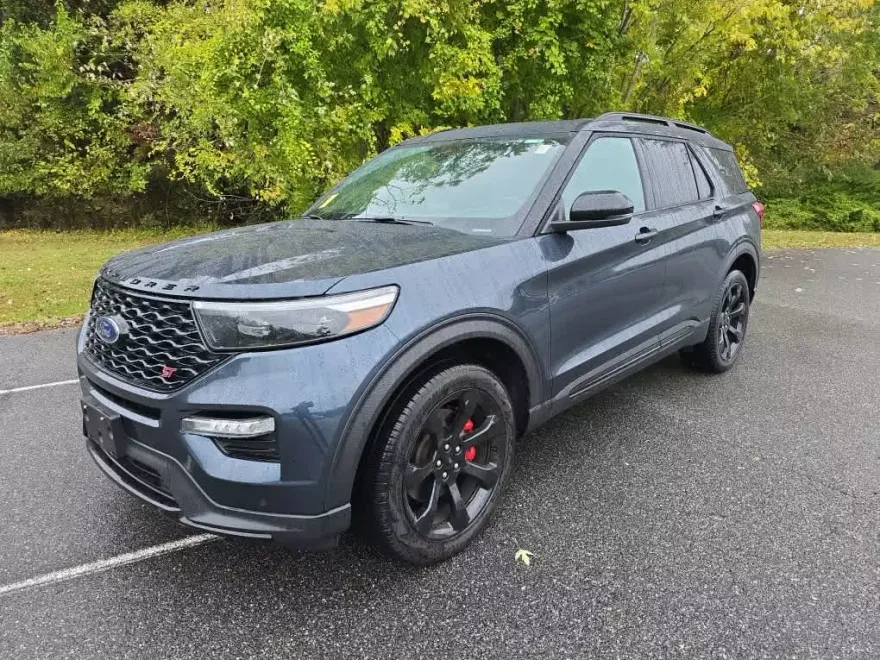 2024 Ford Explorer ST photo 1