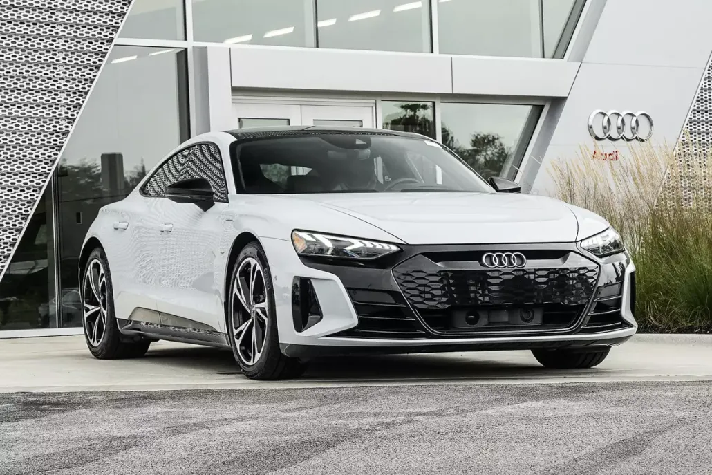 2022 Audi e-tron GT Prestige photo 1