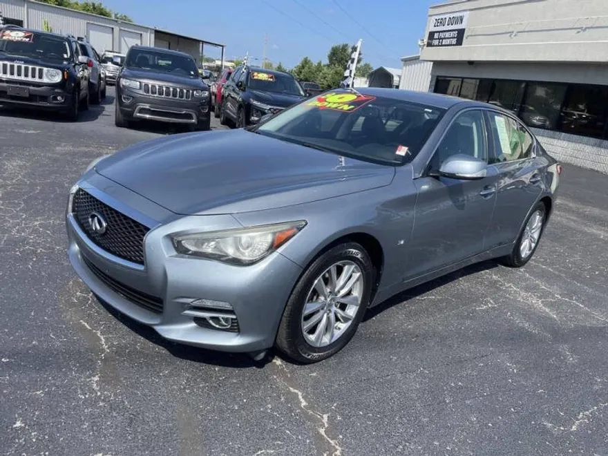 2014 Infiniti Q50 photo 1