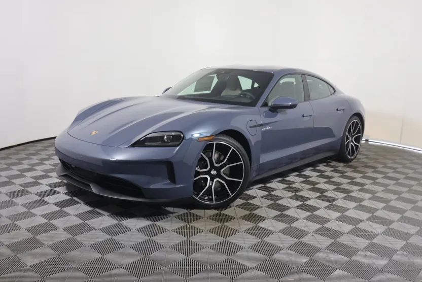 2025 Porsche Taycan 4 photo 1