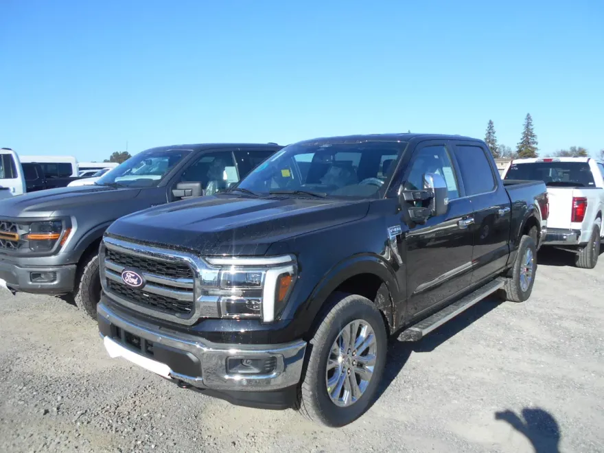 2025 Ford F-150 Lariat photo 1