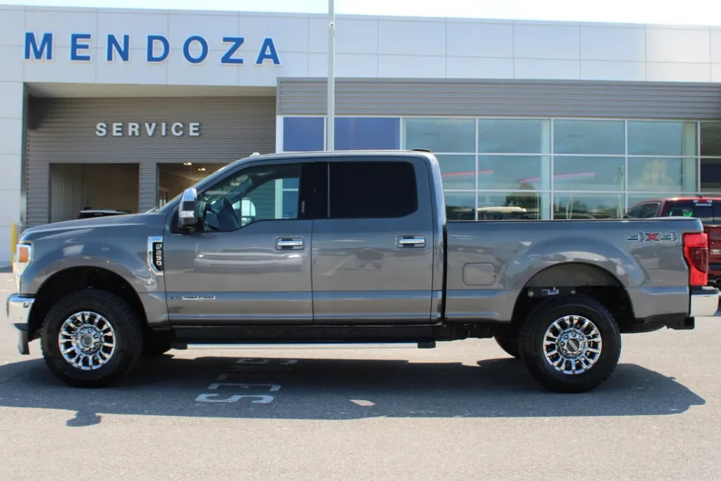 2021 Ford F-250 XLT photo 1