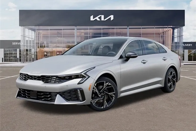 2025 Kia K5 GT-Line photo 1