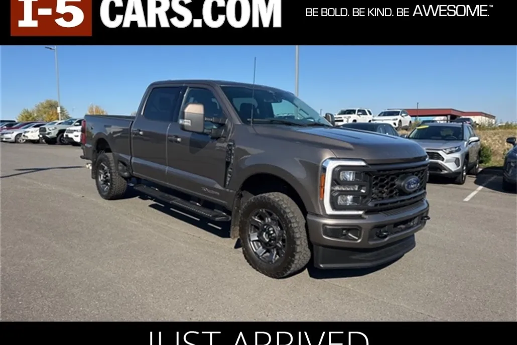 2023 Ford F-350 photo 1