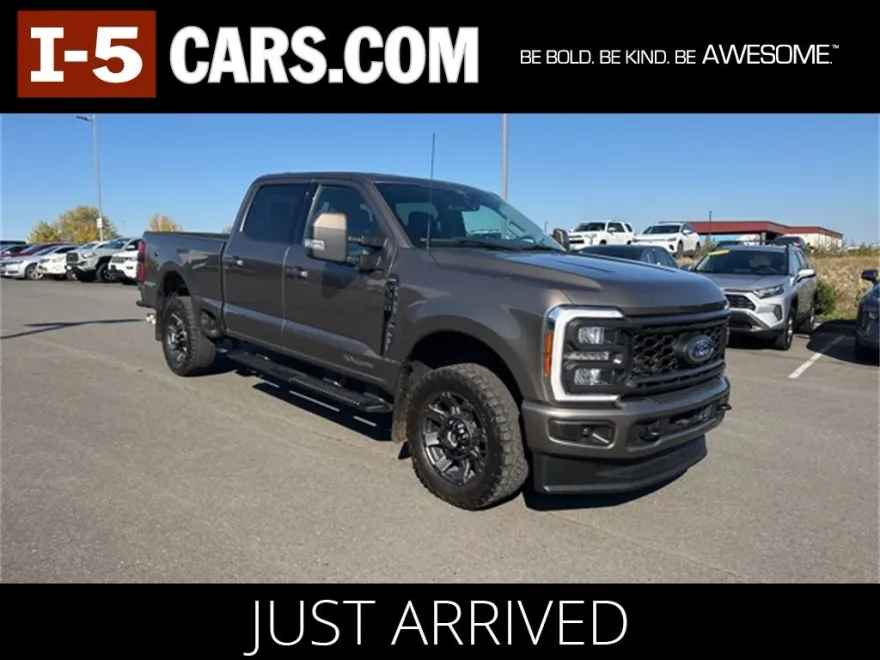 2023 Ford F-350 photo 1