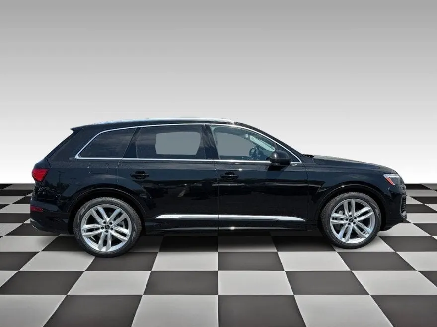 2025 Audi Q7 Premium Plus photo 1