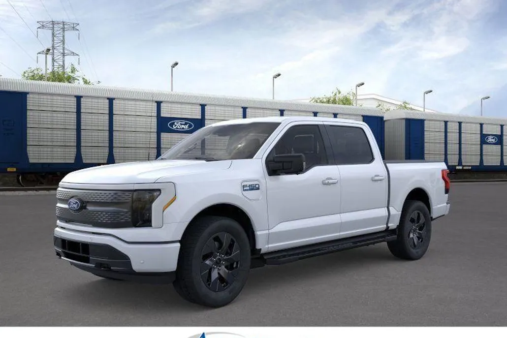 2025 Ford F-150 Lightning photo 1
