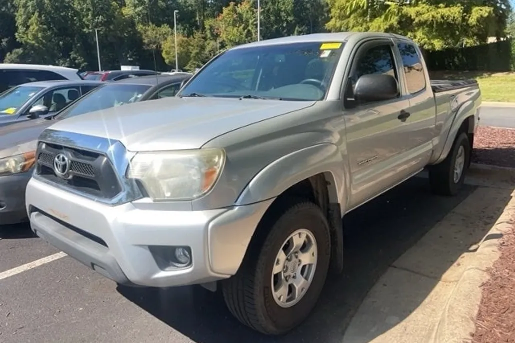 2013 Toyota Tacoma 4x4 Access Cab photo 1