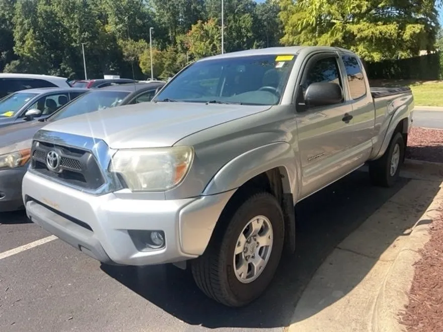 2013 Toyota Tacoma 4x4 Access Cab photo 1
