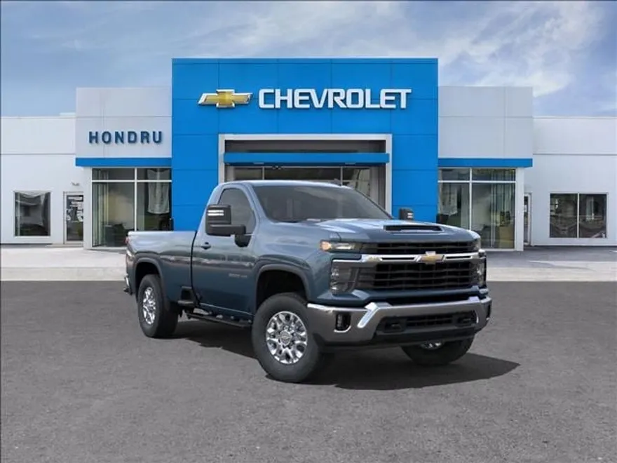 2025 Chevrolet Silverado 3500HD LT photo 1