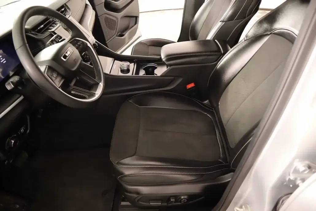 2024 Jeep Grand Cherokee Altitude photo 1