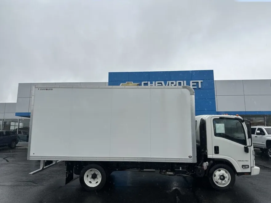 2025 Chevrolet Silverado 4500HD photo 1