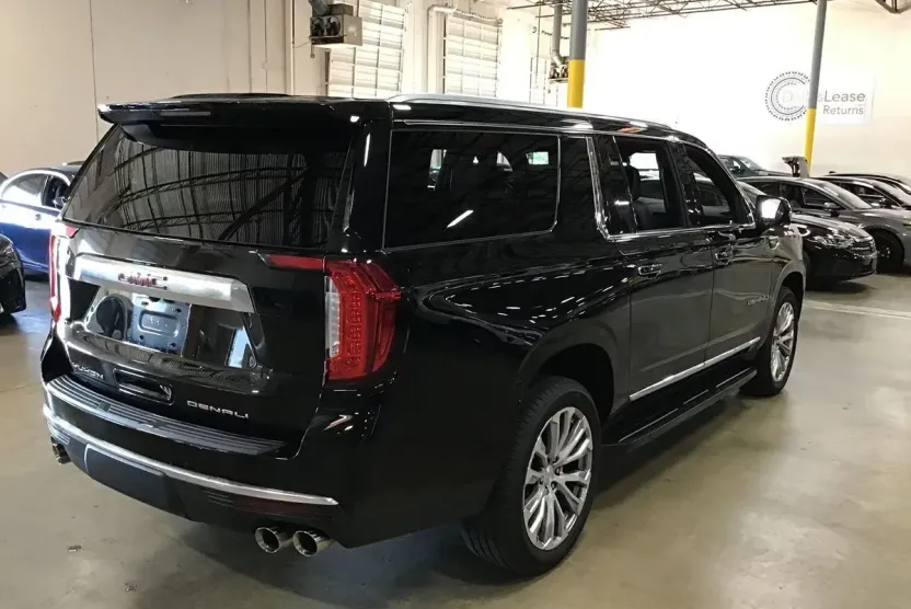 2021 Gmc Yukon XL Denali photo 1