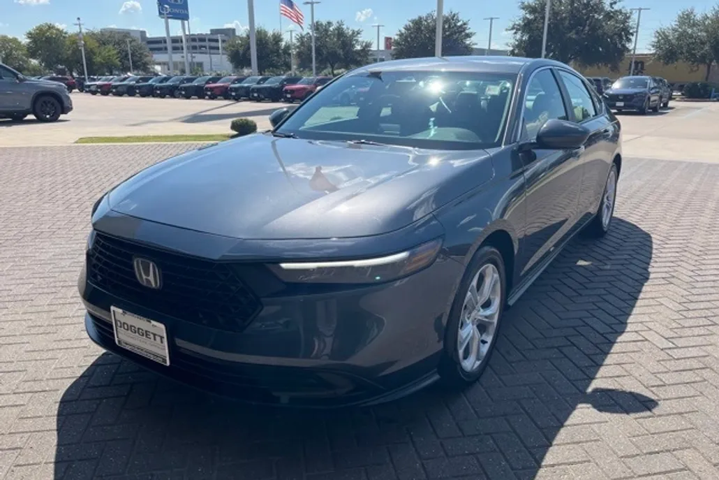 2024 Honda Accord LX photo 1