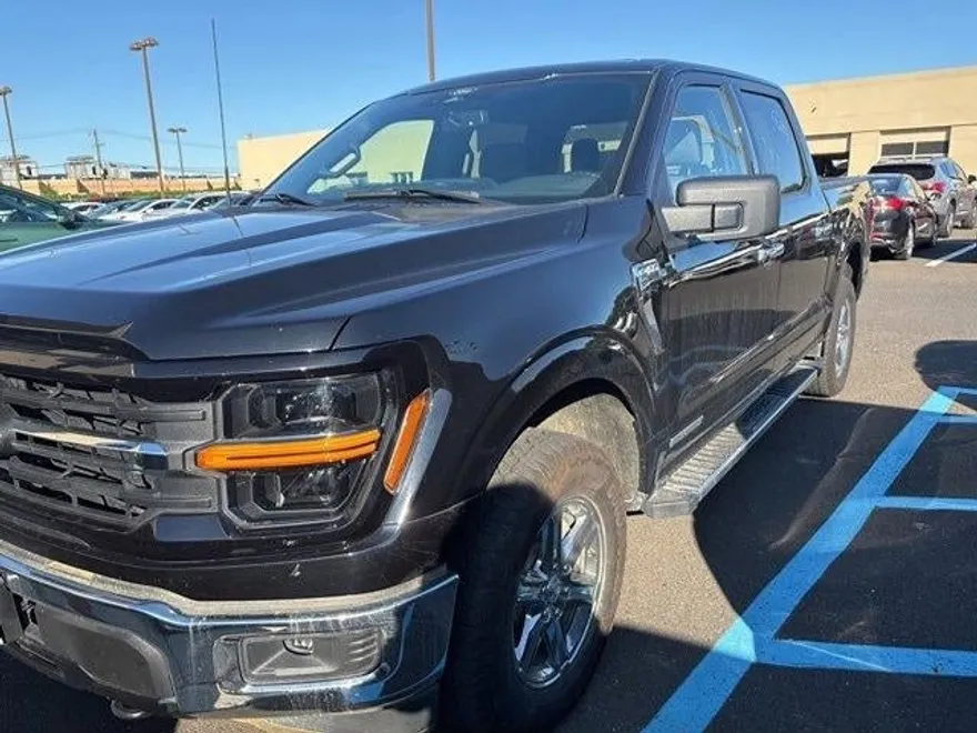 2024 Ford F-150 XLT photo 1