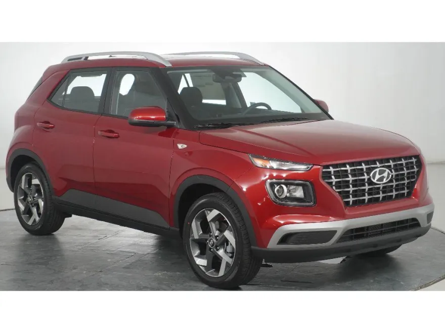 2025 Hyundai Venue SEL photo 1