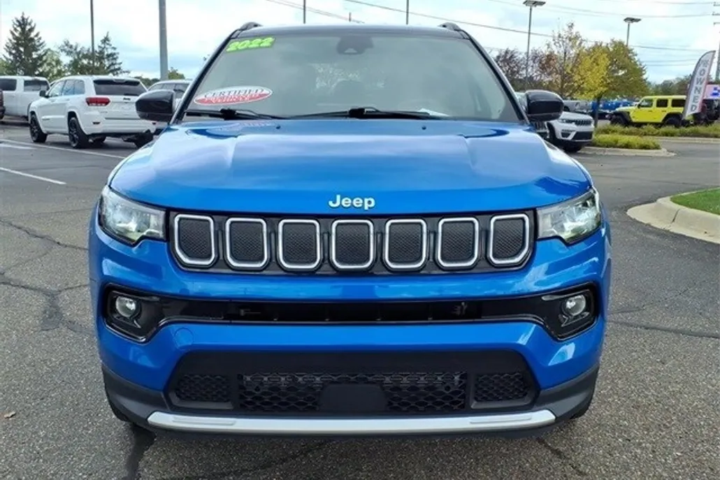 2022 Jeep Compass Limited photo 1