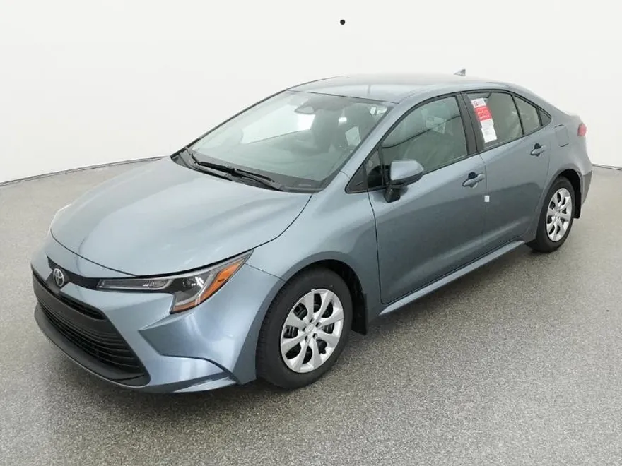 2026 Toyota Corolla LE photo 1