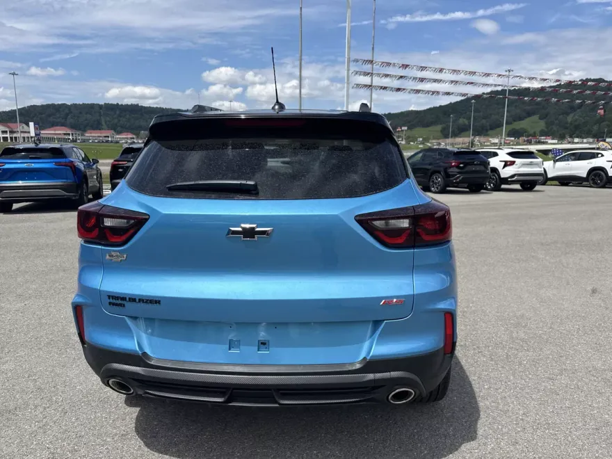 2026 Chevrolet Trailblazer RS photo 1