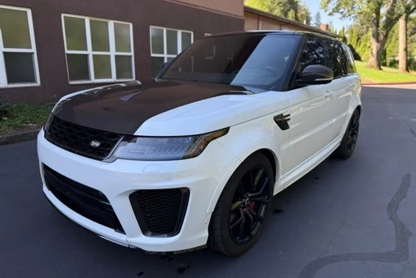2020 Land Rover Range Rover Sport SVR photo 1
