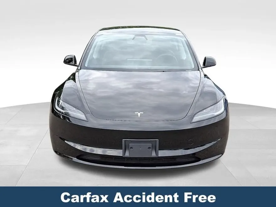 2025 Tesla Model 3 Long Range photo 1