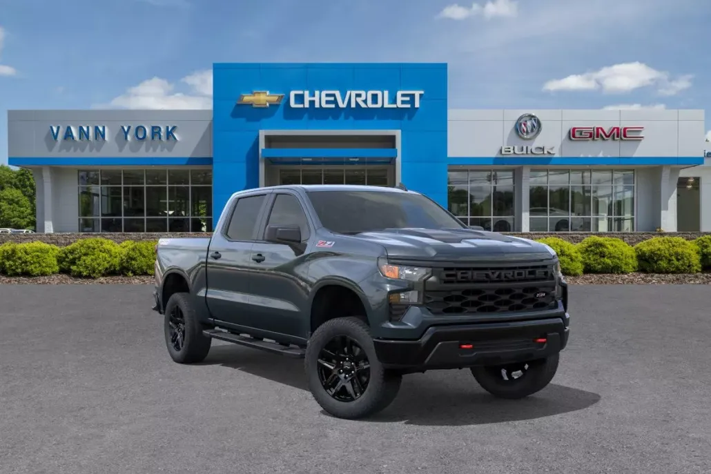 2026 Chevrolet Silverado 1500 Custom Trail Boss photo 1