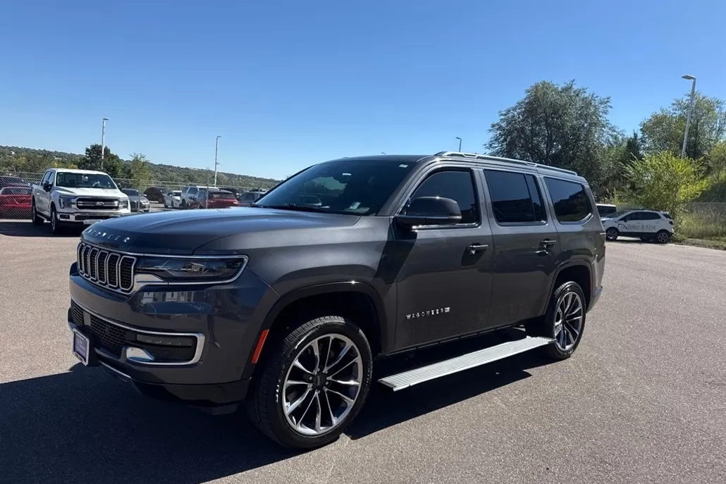 2022 Jeep Wagoneer Series III photo 1