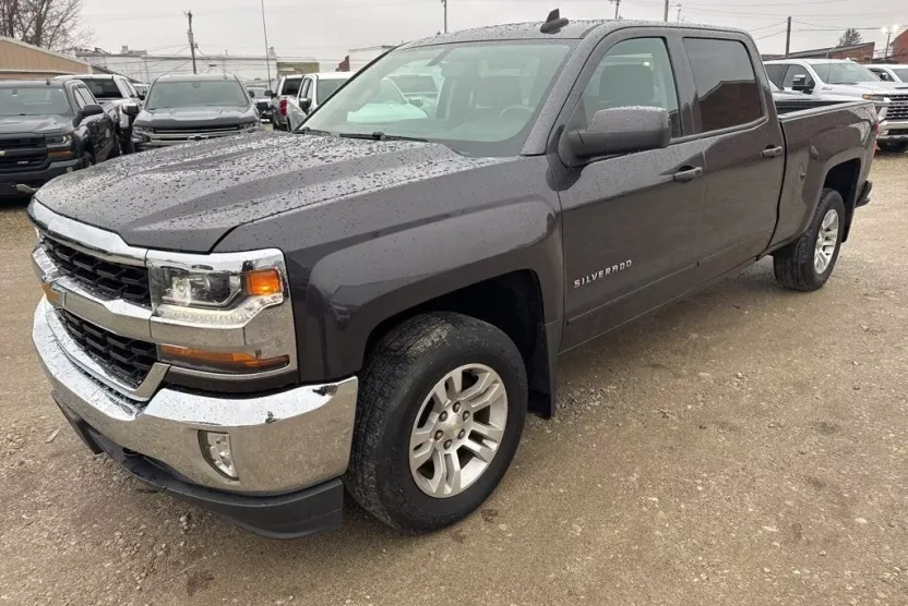 2016 Chevrolet Silverado 1500 LT photo 1