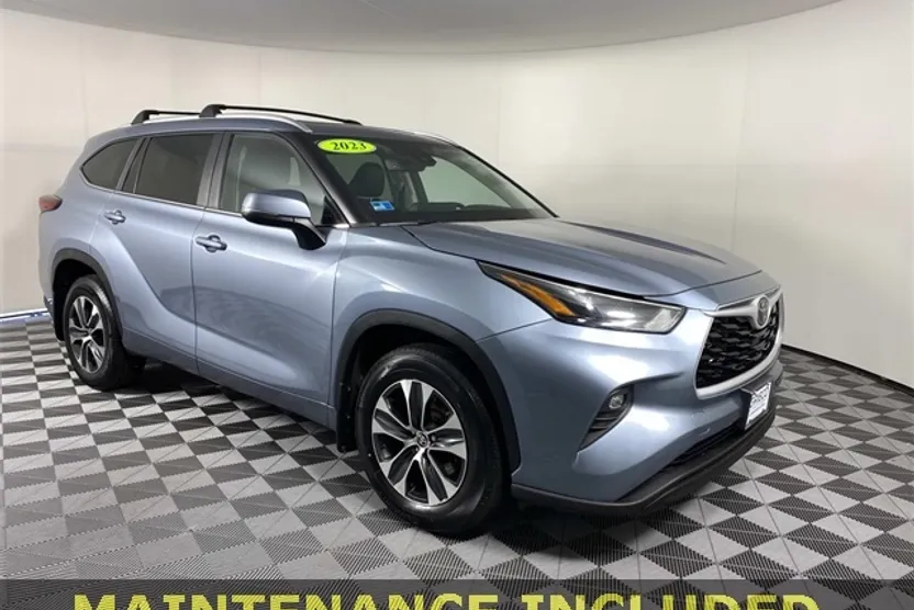 2023 Toyota Highlander XLE photo 1