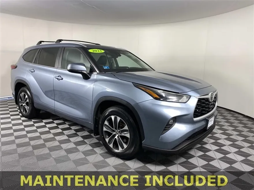 2023 Toyota Highlander XLE photo 1
