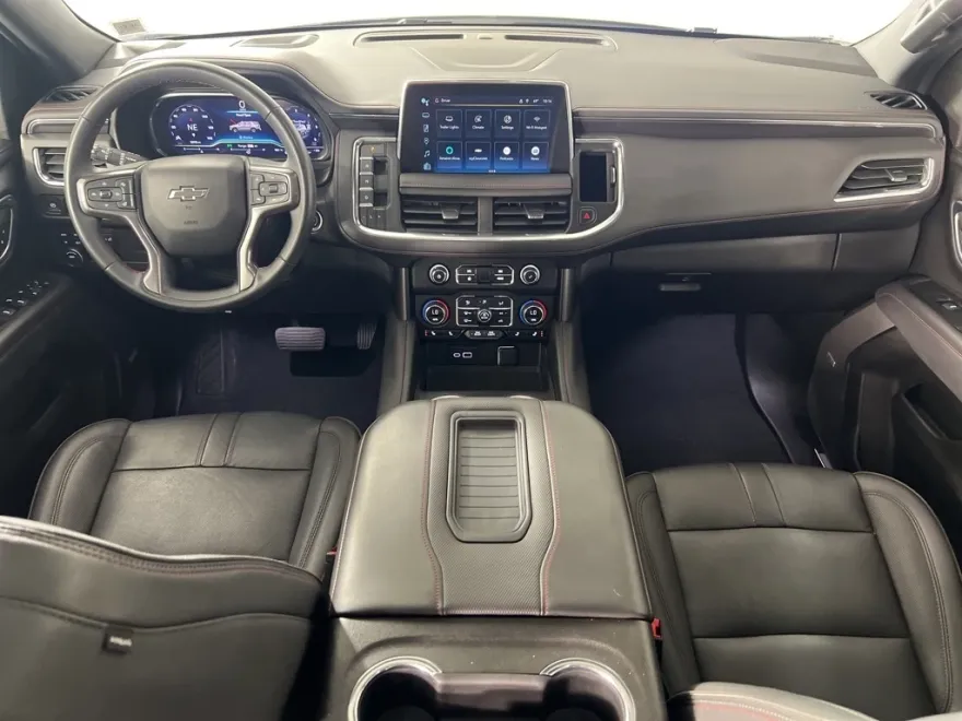 2023 Chevrolet Suburban RST photo 1