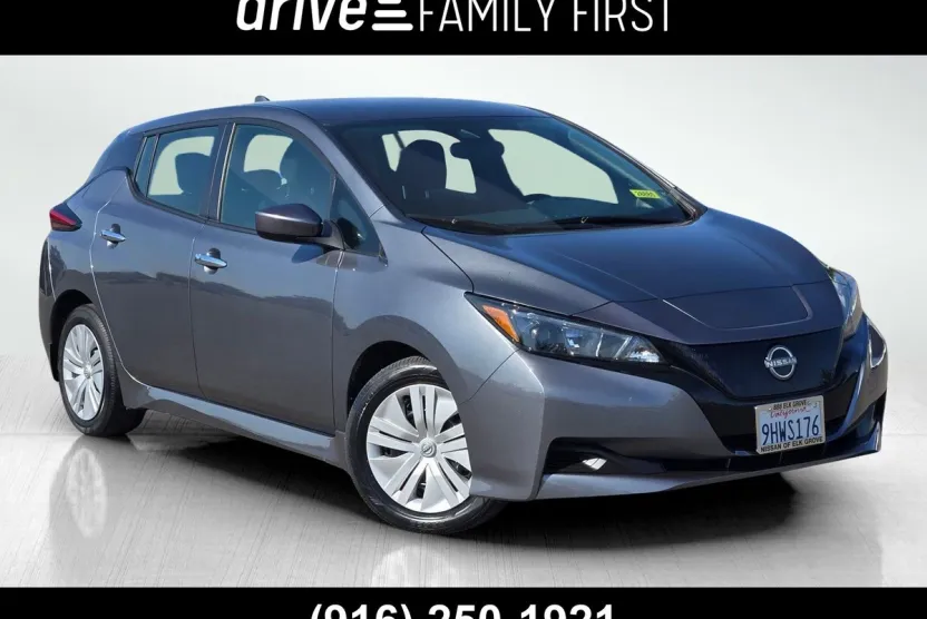 2024 Nissan Leaf S photo 1