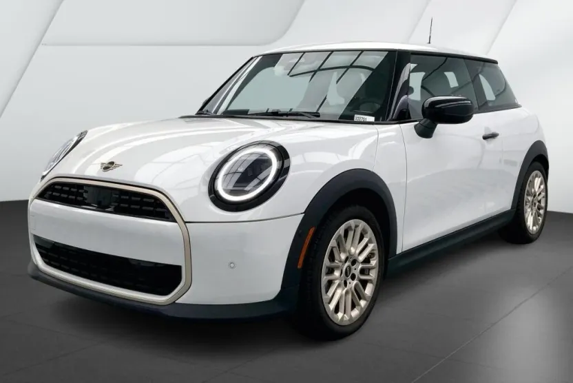 2025 Mini Cooper 2 Door Hardtop photo 1