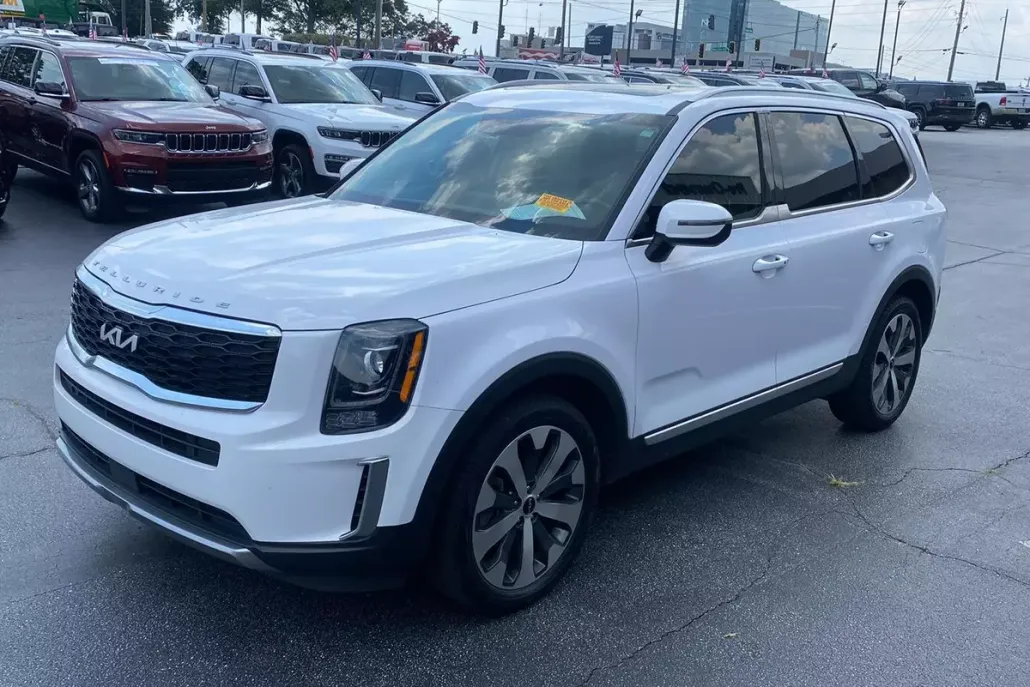 2022 Kia Telluride S photo 1