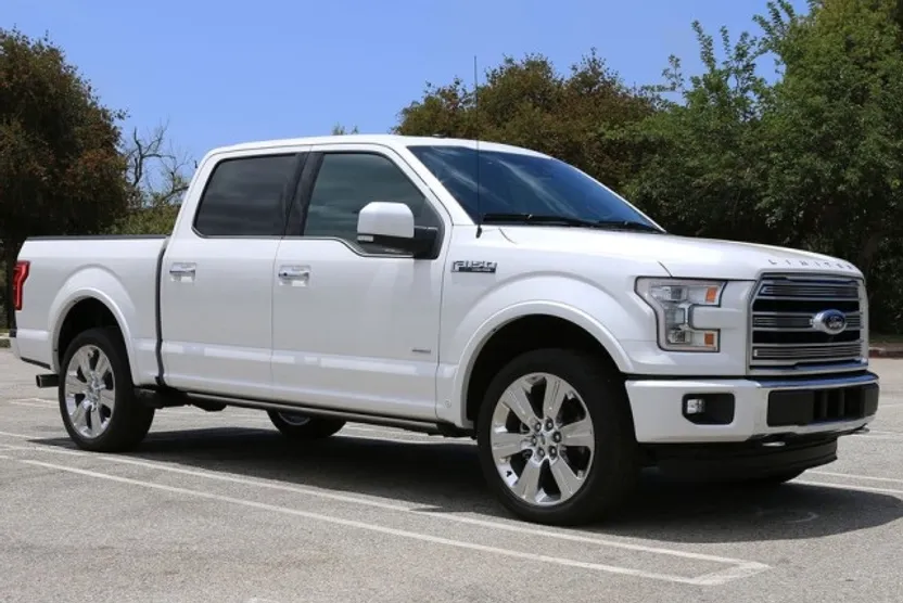 2016 Ford F-150 Lariat photo 1