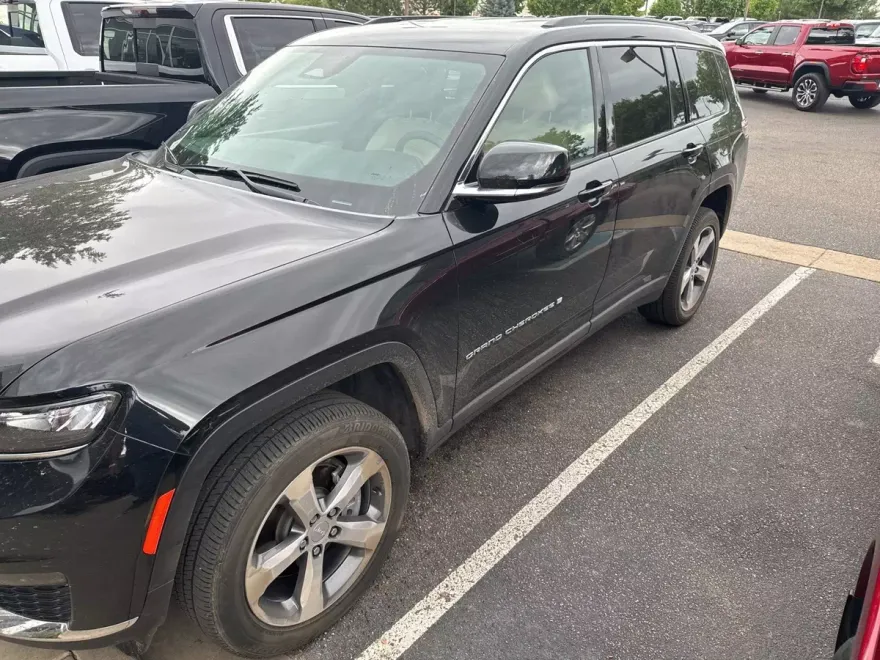2025 Jeep Grand Cherokee Limited photo 1
