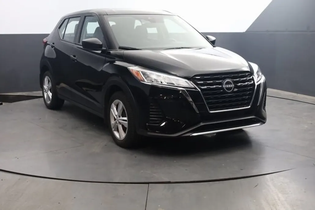 2024 Nissan Kicks S photo 1