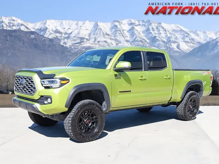 2023 Toyota Tacoma SR5 photo 1