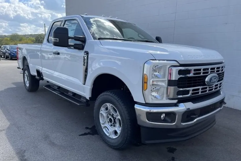 2026 Ford F-250 XLT photo 1