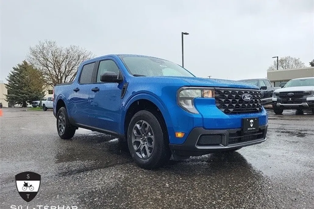 2025 Ford Maverick XLT photo 1